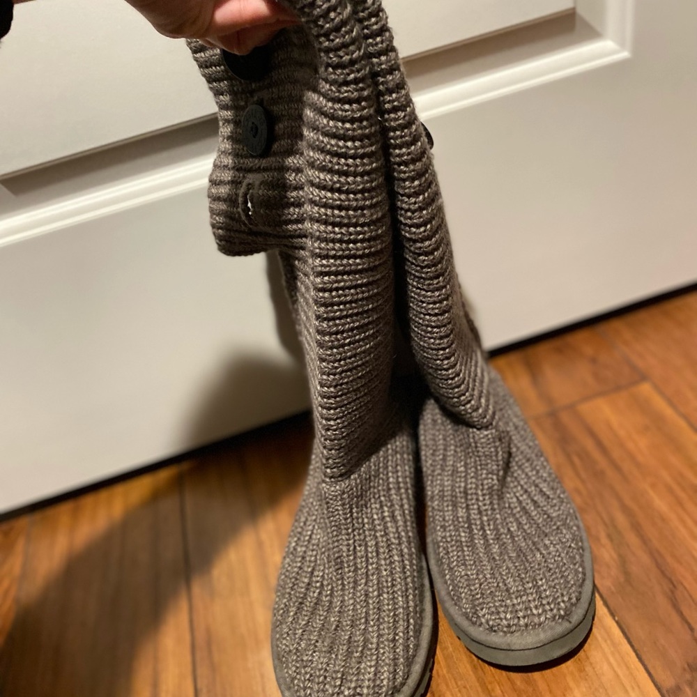 UGG Bailey button tall knit Uggs - Picture 2 of 5